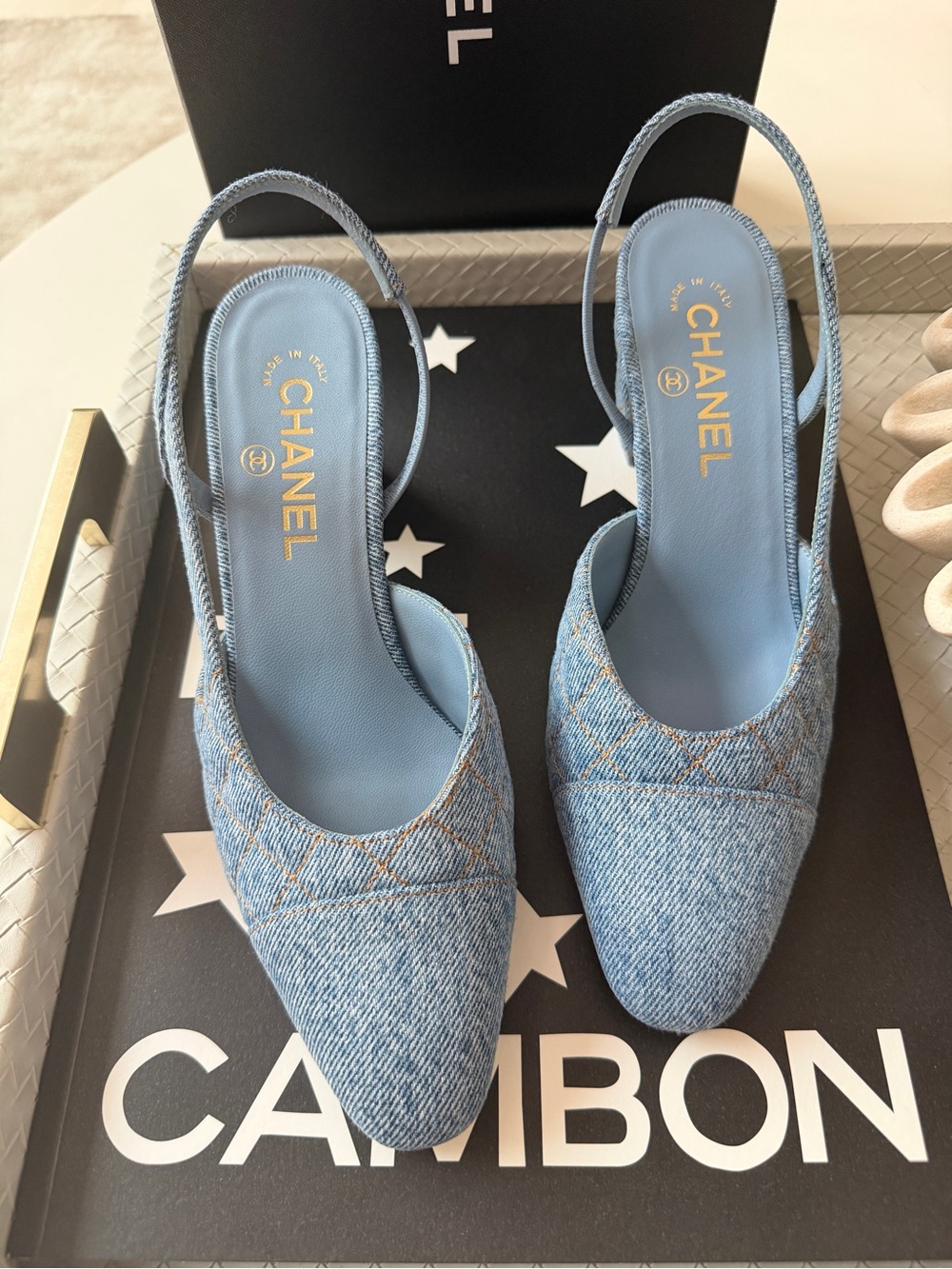 Chanel 26B CC Logo Light Blue Quilted Denim Jean Slingback Pumps Chunky Heel 38 - Picture 8 of 16